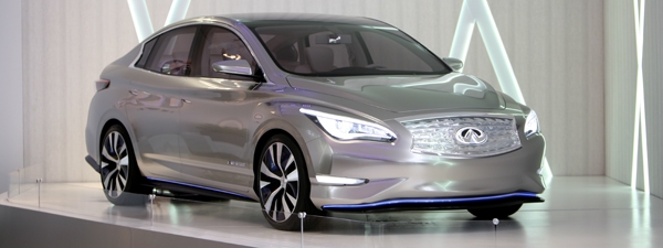 Nissan says Infiniti LE delayed, not dead