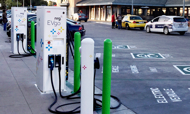 California Energy Commission approves $9 million in grants for highway fast chargers