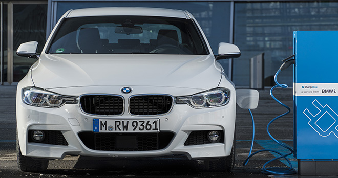 BMW 330e iPerformance plug-in hybrid arrives this summer