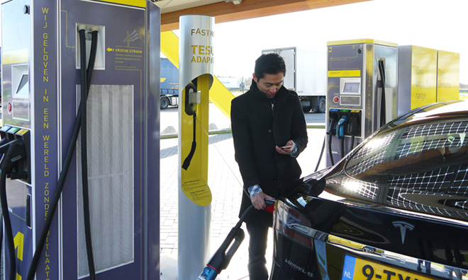 Fastned adds Tesla adaptors to its 50 fast charging stations in the Netherlands