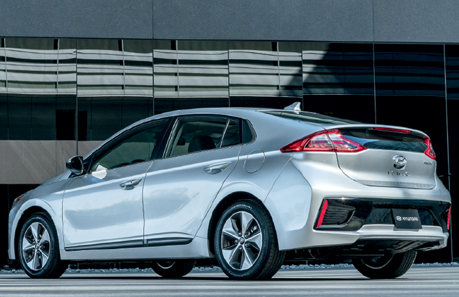 Hyundai launches Ioniq with three distinct powertrain choices - EV, PHEV and Hybrid9