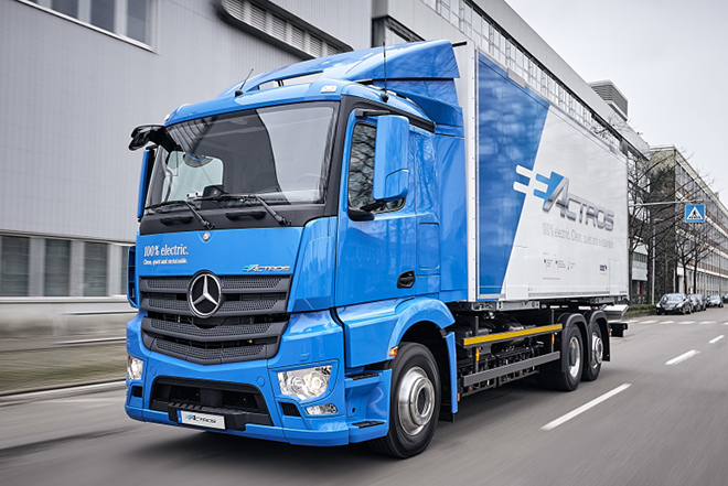 Is Daimler missing the boat by adapting legacy trucks to electric drive?