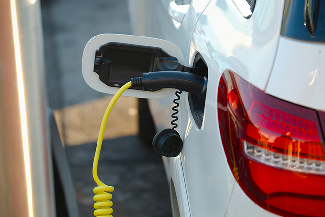 UK lags behind Europe on home EV charging speeds