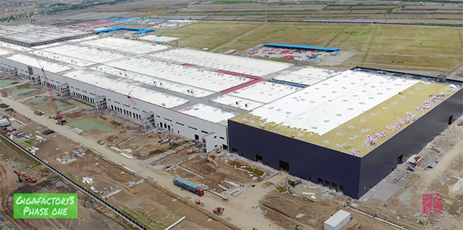 Tesla Gigafactory 3 in China approved for production, robots moving in