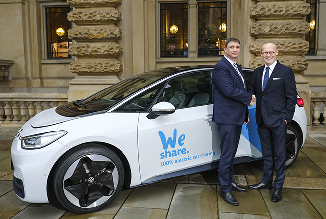 Hamburg expands VW EV sharing services, buys e-buses