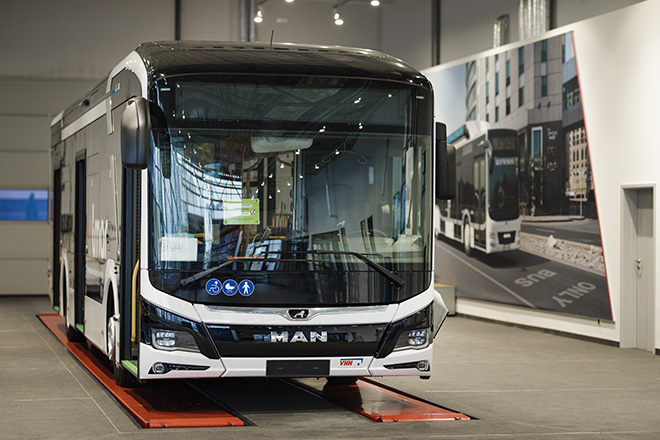 MAN Truck & Bus starts series production of the all-electric Lion’s City E