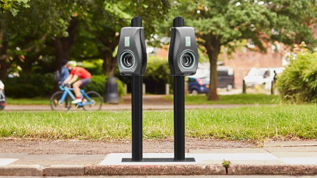 UK firm Connected Kerb installs 10,000 public chargers in 2021
