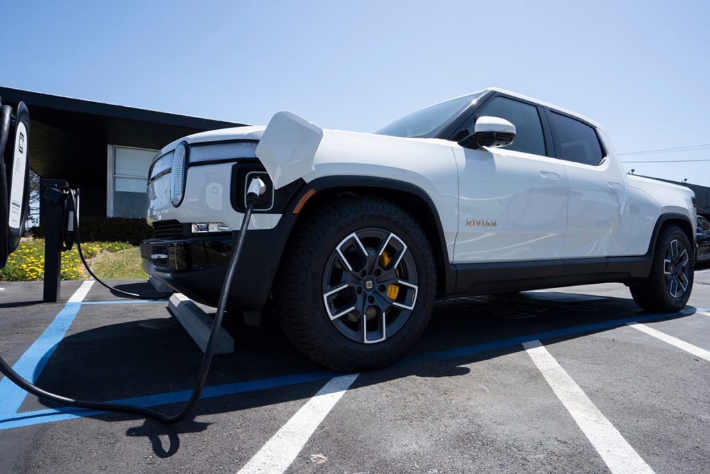 Rivian launches leasing for R1T electric pickup truck in 14 states