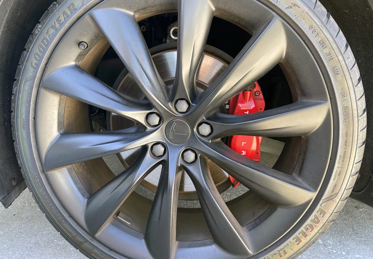 Tesla-Tire-Brakes-Model-X-stock-Chargedevs.com_