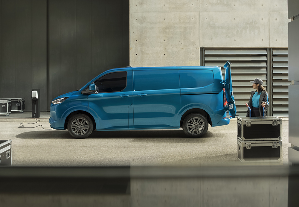 Ford Pro reveals new E-Transit Custom electric van for Europe