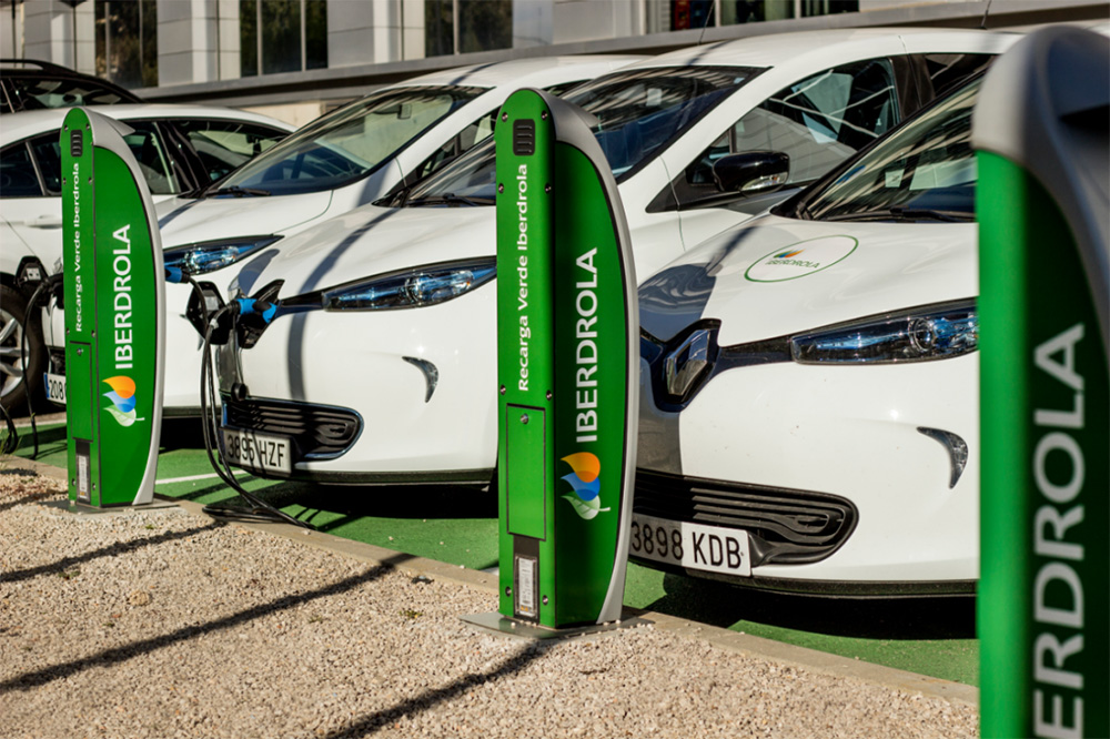 Iberdrola and bp to deploy thousands of DC fast charging points in Spain and Portugal