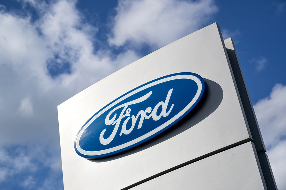 Two thirds of Ford dealers opt to get certified to sell EVs, install public DC fast chargers