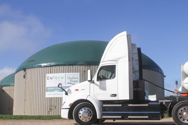 EnTech to use Peterbilt electric truck to transport biogas from dairy farm