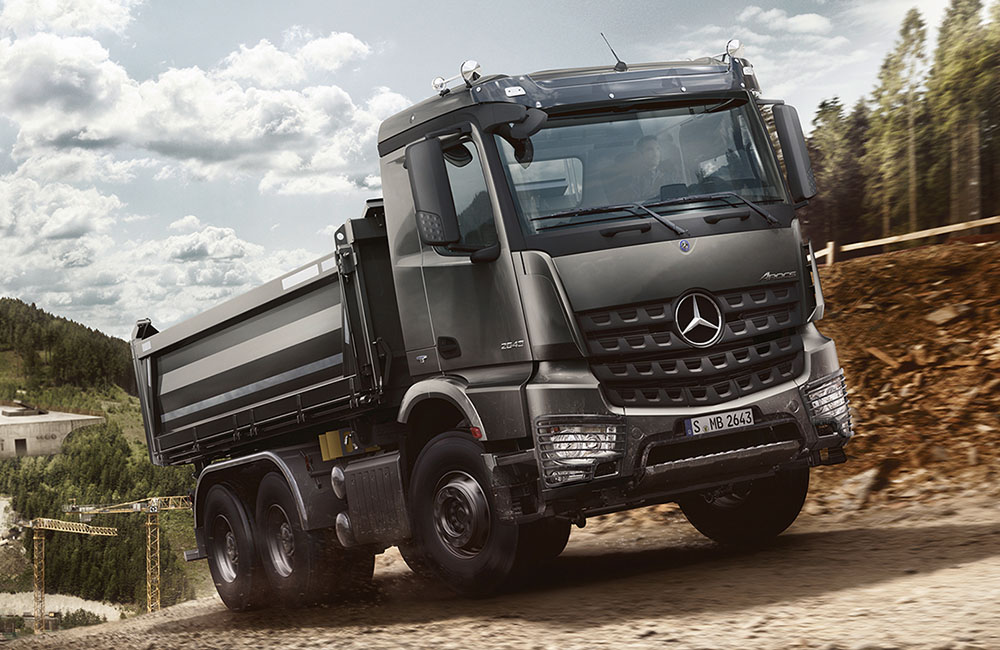 Mercedes-Benz unveils electric trucks for construction site applications