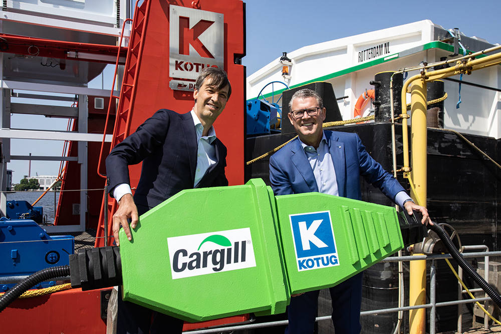 Cargill deploys electric pusher tug