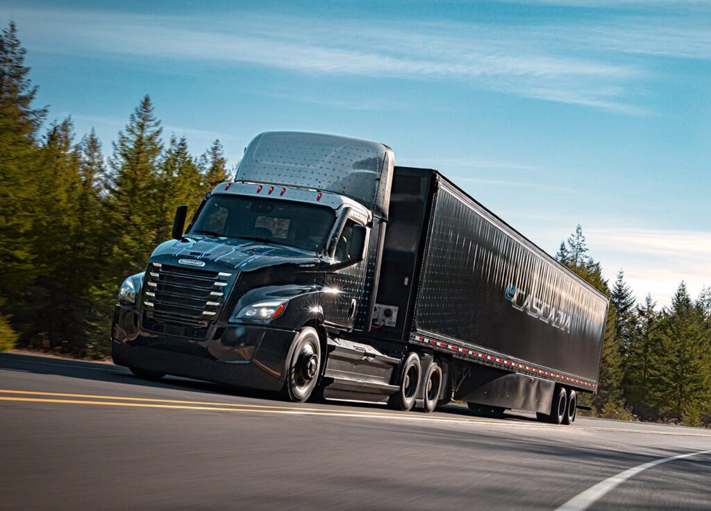 TITAN Freight Systems receives first battery-electric Freightliner eCascadia