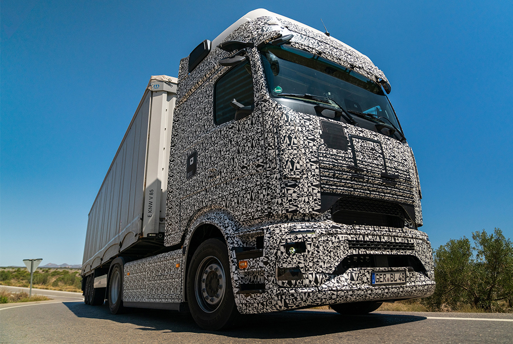 Mercedes-Benz’s eActros 600 electric truck excels in hot-weather testing