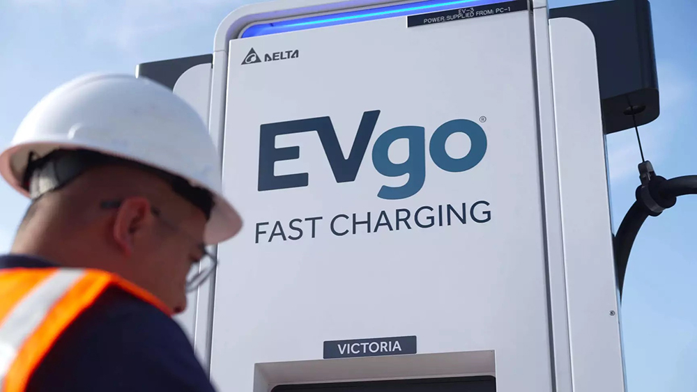EVgo receives first shipment of Buy America 350 kW DC fast chargers from Delta Electronics