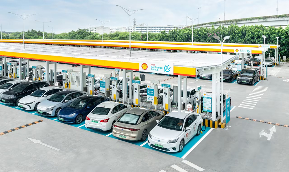 Shell opens enormous EV charging station at airport in China