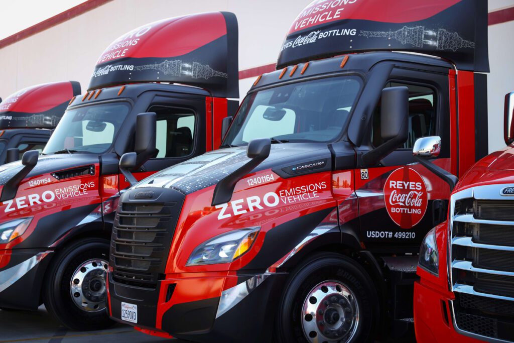 Cola EV wars: Daimler delivers Freightliner eCascadias to California Coca-Cola Bottler