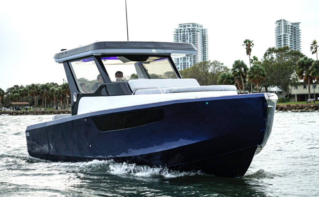 Tesla alum’s Blue Innovations Group unveils R30 electric boat