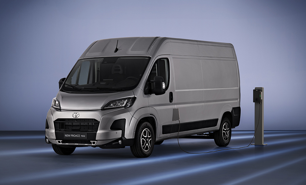 Toyota’s new PROACE MAC commercial van will offer an electric variant in Europe