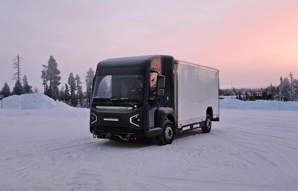REE begins customer deliveries of electric truck