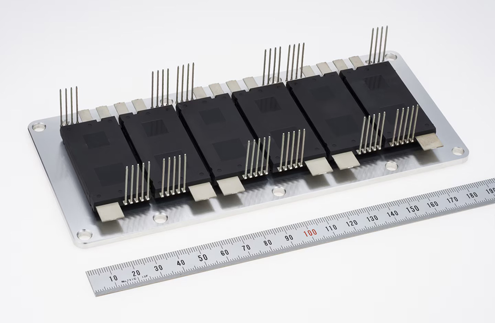 Mitsubishi Electric releases SiC and Si power modules for EVs