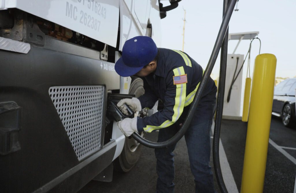 Einride opens 65-plug heavy-duty EV charging site near California ports