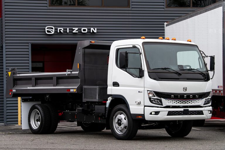 Daimler Truck-Marke RIZON kündigt Markteinführung in Kanada an

Daimler Truck’s brand RIZON launches all-electric truck in Canada