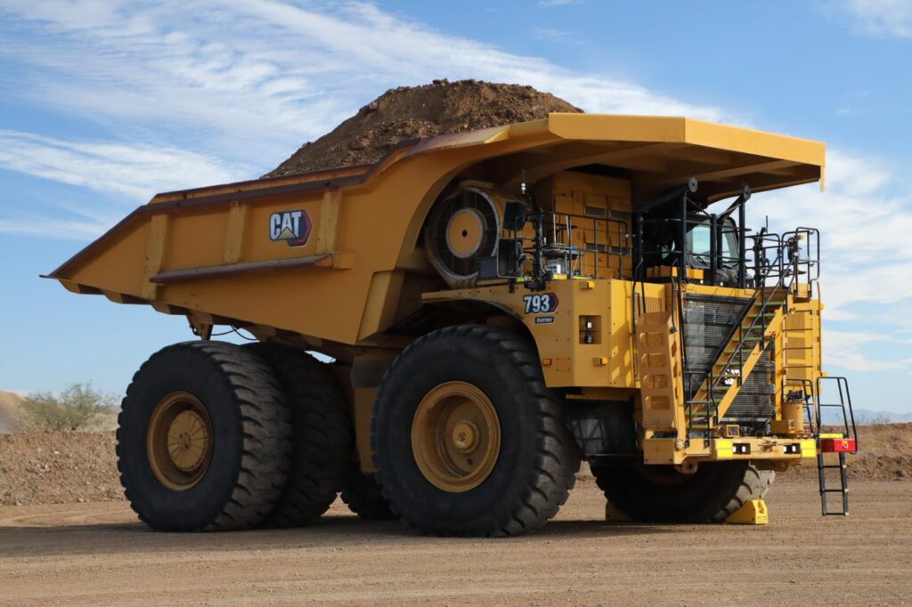 Caterpillar designing Cat 793 mining truck platform with powertrain flexibility from diesel to electric