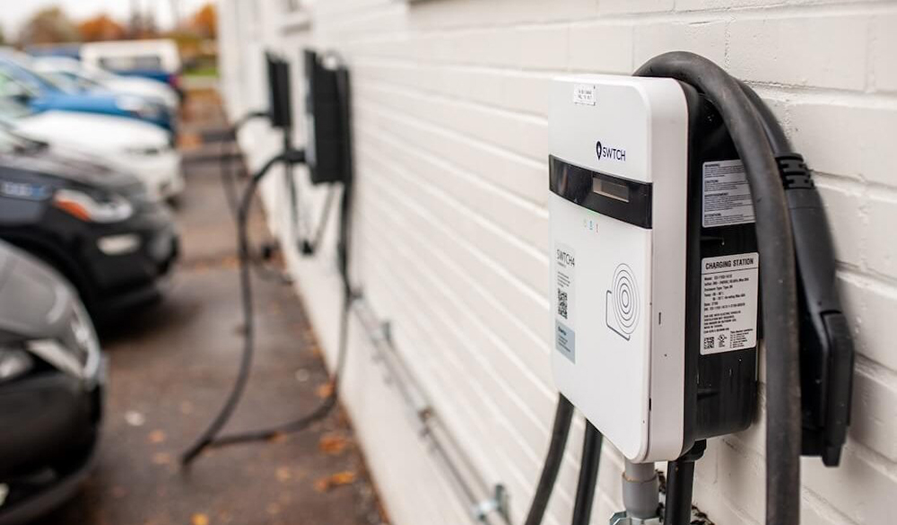 Blue Whale EV and SWTCH collaborate to deliver EV charging to commercial properties