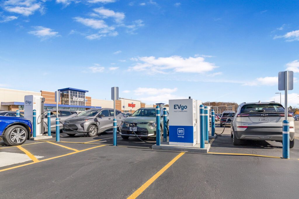 EVgo to install up to 480 new fast EV charging stalls at Meijer grocery stores in the Midwest