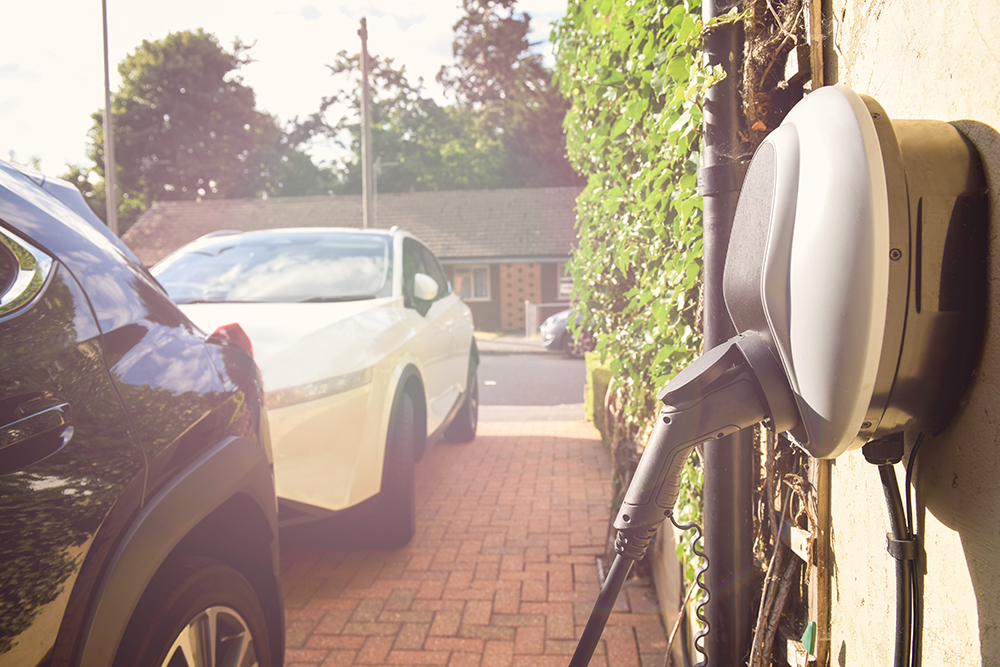 WEX partners with Qmerit for EV charger installation at fleet drivers’ homes