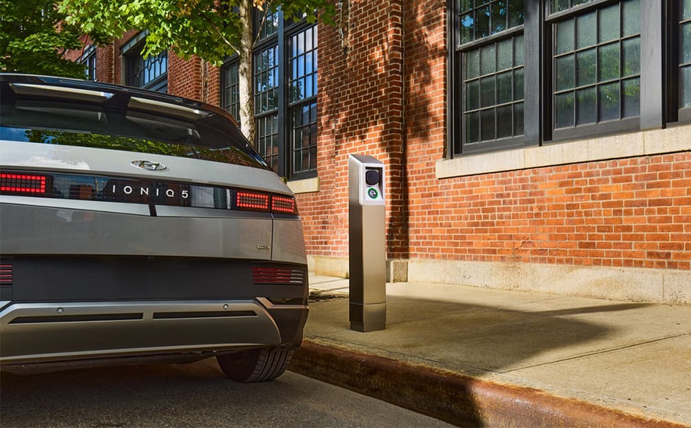 it’s electric to expand its curbside EV charging network to seven US cities