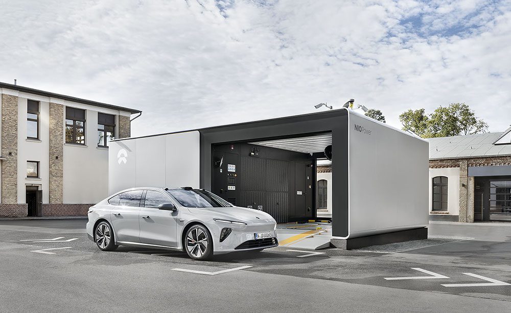 NIO contributes to new German battery swapping technology standard