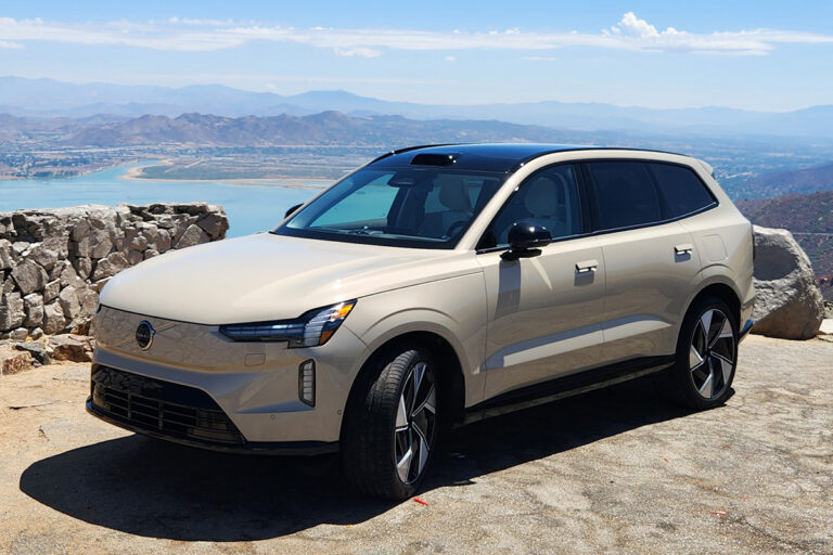 2025 Volvo EX90 EV 5
