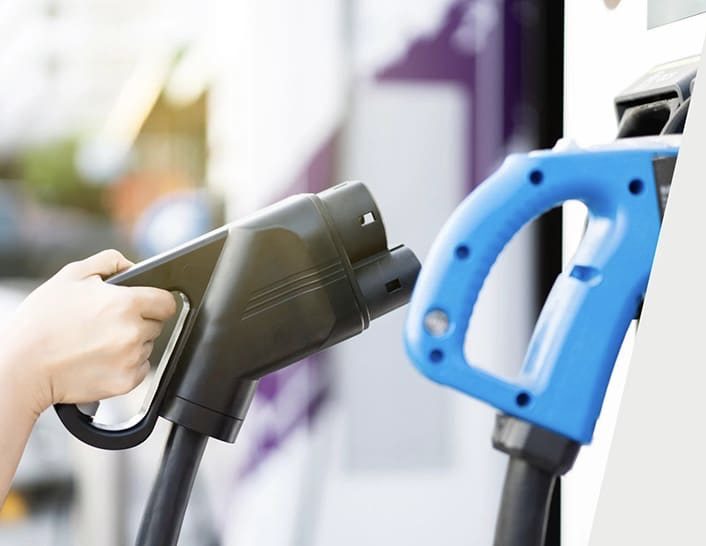 Webinar: Exploring cable management strategies for DC fast-charging EV fleets 