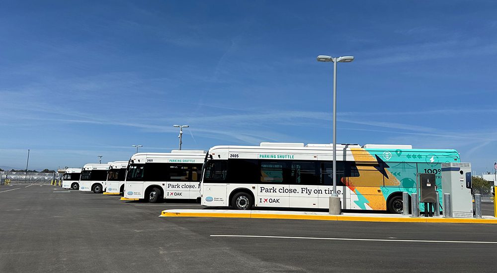 Oakland Airport commissions first electric buses in parking shuttle fleet