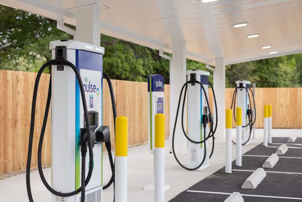 bp pulse to install 400 kW DC fast EV charging sites at Waffle House locations across the Southeast