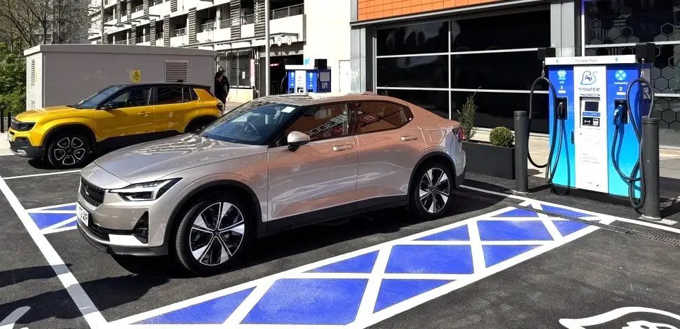 Source launches its first UK ultra-rapid EV charging hub