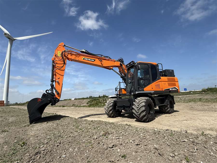 Develon electrifies excavator lineup