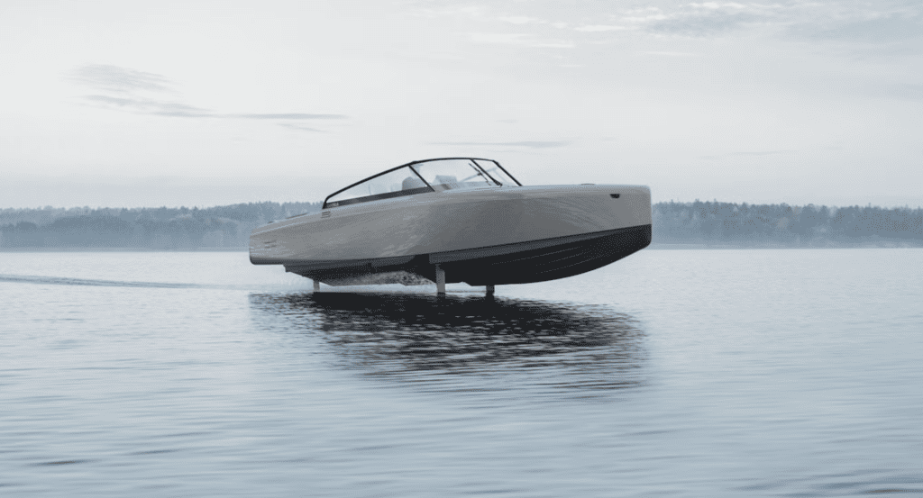 Candela’s C-8 electric boat “flies” across the Strait of Gibraltar