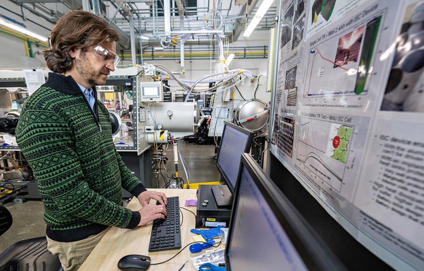 NREL researchers develop AI models to improve battery diagnostics