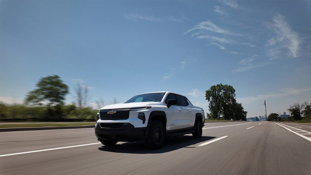 Chevrolet Silverado EV achieves world-record 1,059 miles on a charge