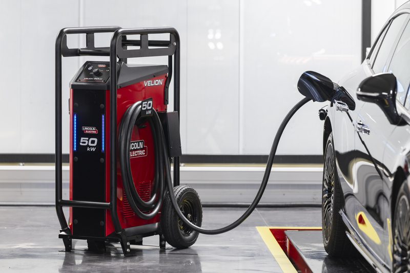 Lincoln Electric introduces 50 kW mobile DC fast charger for EV fleet and field operations