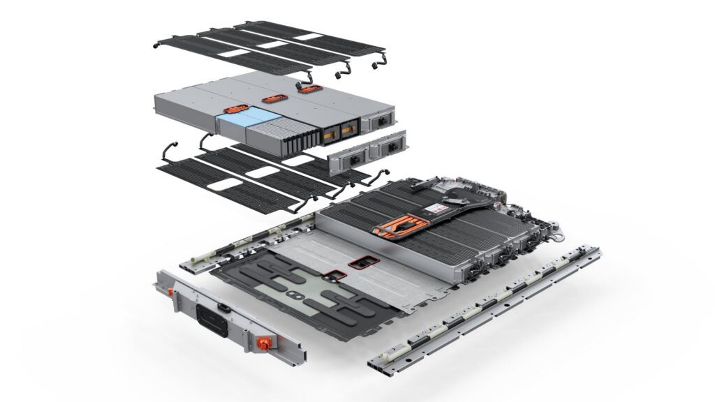 Porsche begins manufacturing Cayenne Electric and in-house battery modules