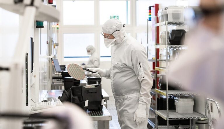 Hitachi-Energy`s-advanced-semiconductor-manufacturing-facility