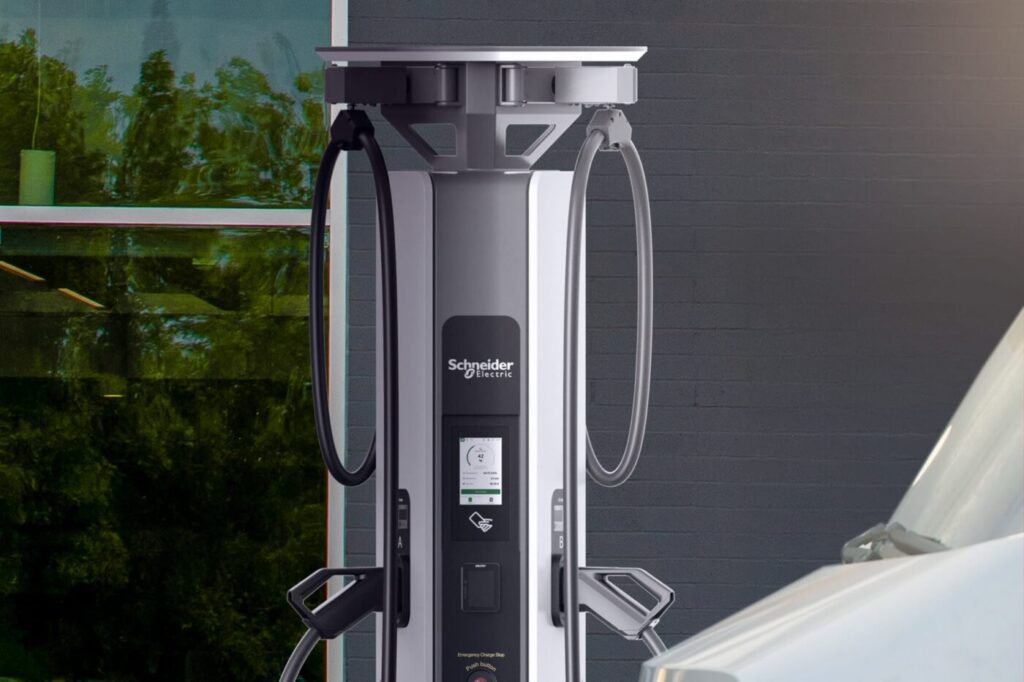 Schneider Electric launches EV charging system delivering up to 720 kW and decentralized architecture