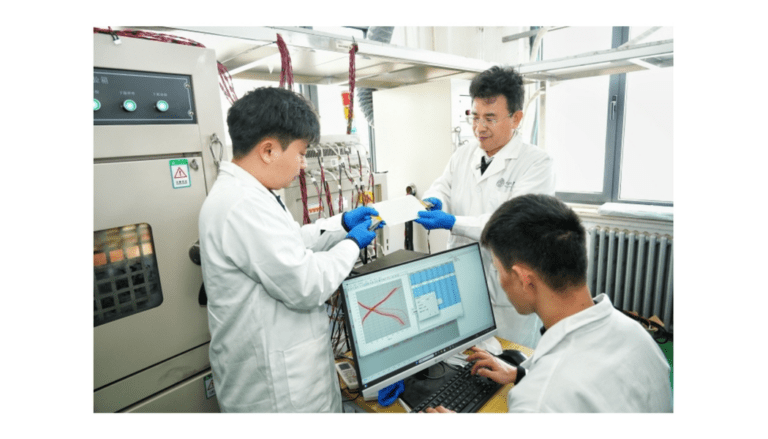 Chinese researchers devise high-energy, low-temperature battery based on hydrofluorocarbon electrolytes